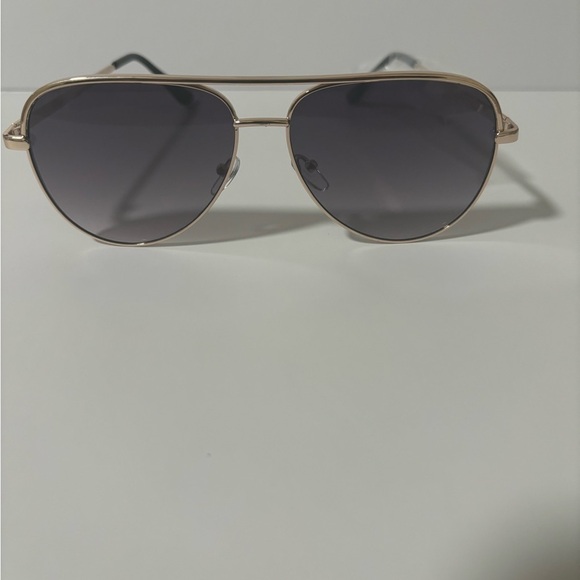 Gold Frame Aviator Sunglasses - Picture 2 of 6